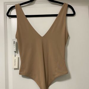 Aritzia Contour Bodysuit - V neck